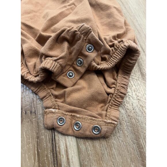 Modern Moments Gerber Romper Baby Girls 18M Brown Eyelet Ruffle Cotton Snap - Picture 4 of 7